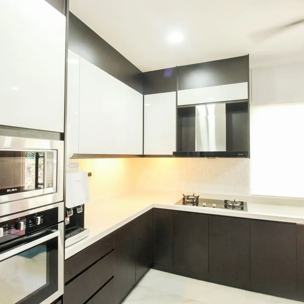 4G White & Black Kitchen Cabinet